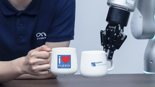 上海閔行企業率先發布1.7米全尺寸機器人，融合激光技術與單腿跳躍能力